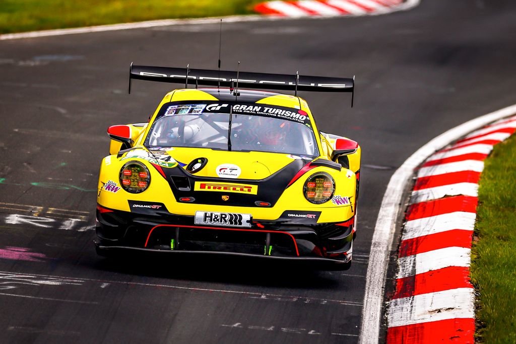 Bastian Buus inden 24 timer på Nürburgring: Det bliver spændende!
(Foto: Gruppe C Photography)